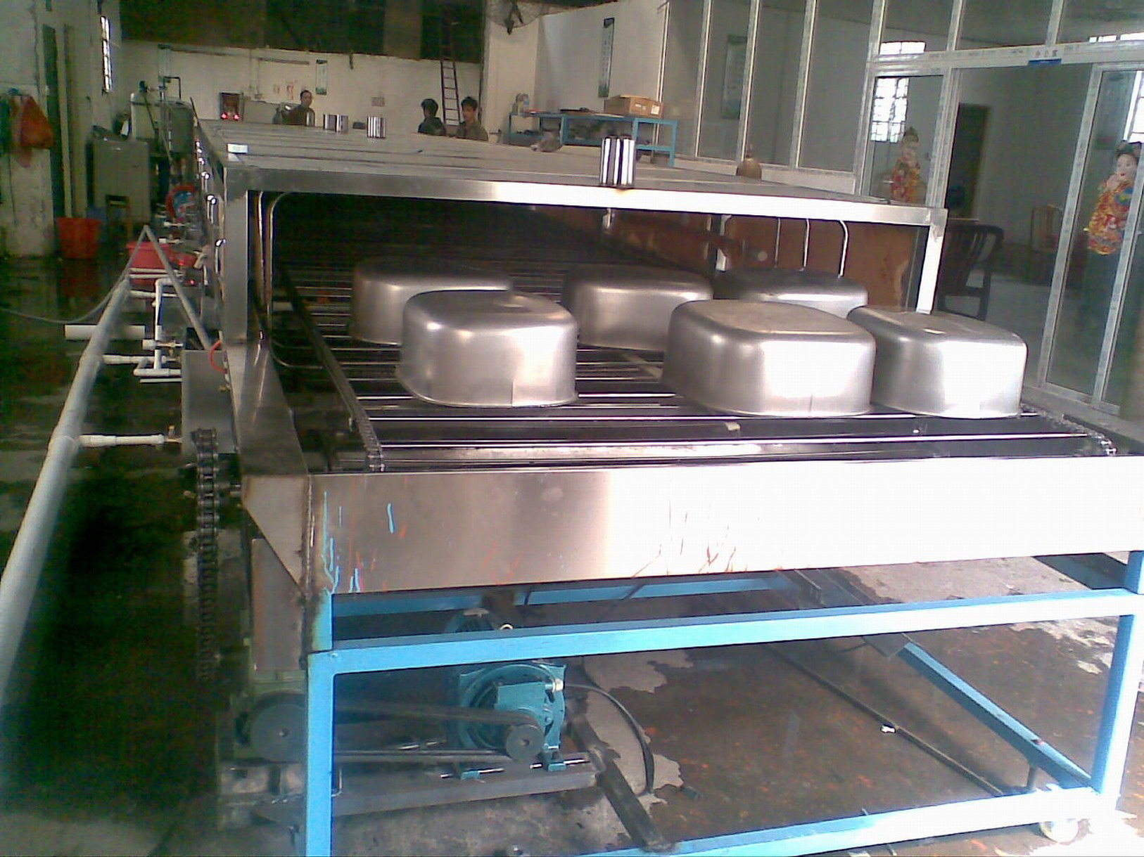 除油清洗劑消泡劑在除油清洗劑中的使命