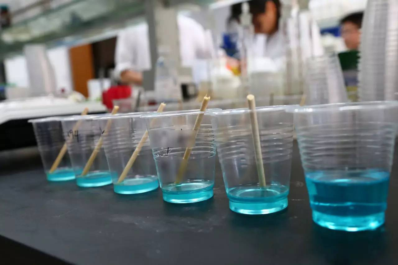 中聯(lián)邦造紙消泡劑 ，給你造紙染色好效果！