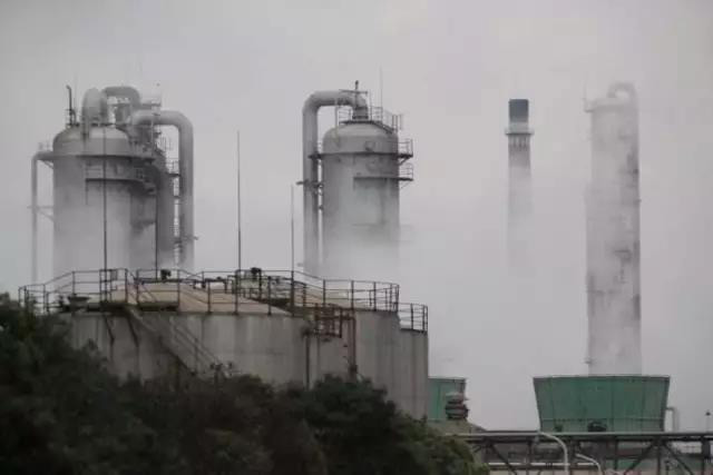 遇到焦化污水消泡劑，焦化污水泡沫不是問題