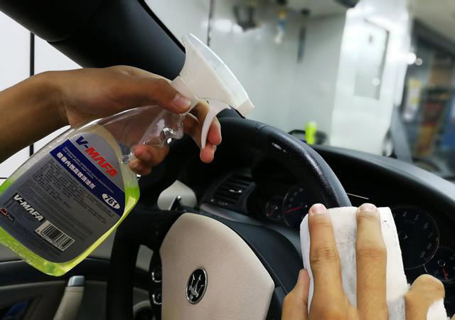 【提醒廠家】汽車清洗劑中使用汽車清洗劑消泡劑從而來預(yù)防產(chǎn)品起泡的幾率！