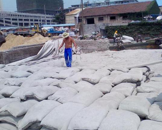 水泥砂漿起泡的那一瞬間讓你感覺到水泥砂漿消泡劑的重要性！