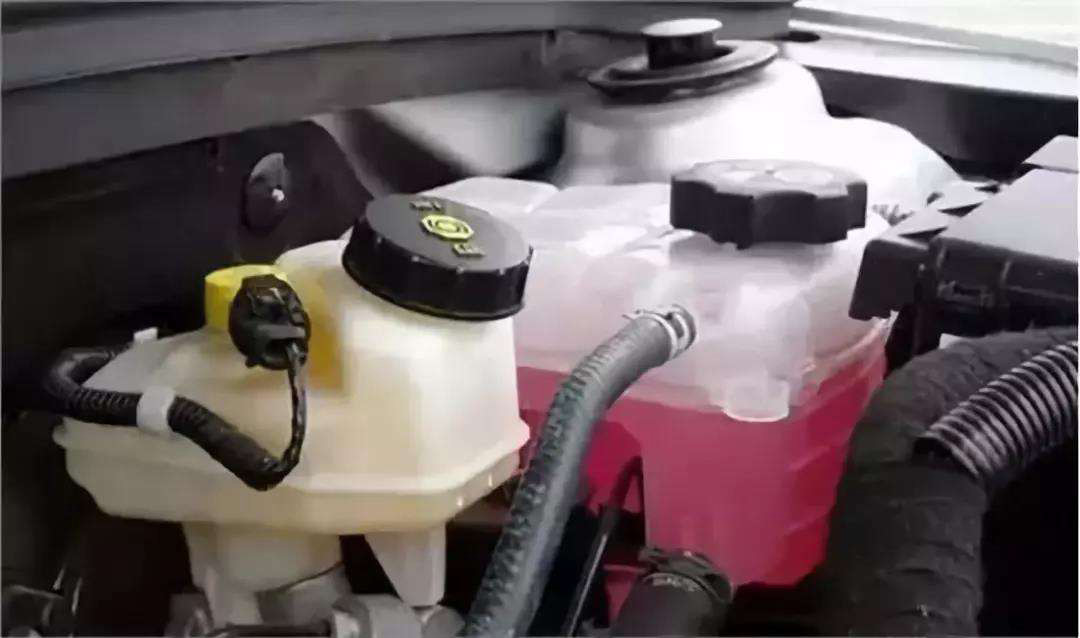 冷卻液消泡劑被研發(fā)過后，讓廠家更加欲罷不能