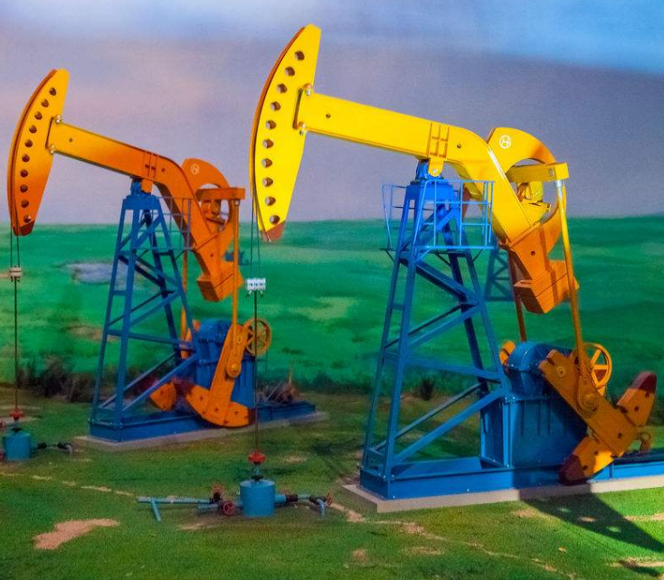 開(kāi)采石油場(chǎng)景圖 開(kāi)采石油場(chǎng)景圖